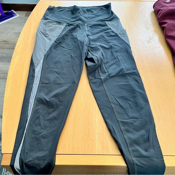 Leggings Pack! Brands: Gaiam, Beyond Yoga, Calvin Klein, Aerie. Sizes are S/M - Picture 4 of 16